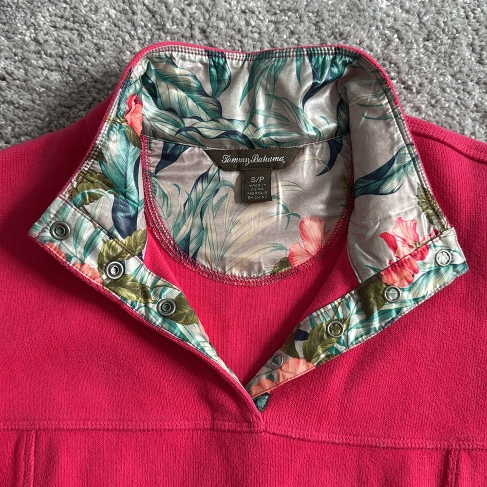 Tommy Bahama Floral Pullover Hot Pink Small - Picture 2 of 5
